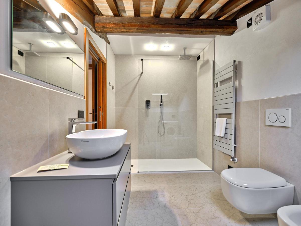 Apartmentsarena - Residenza Degli Scaligeri - Piazza Erbe Verona Eksteriør billede