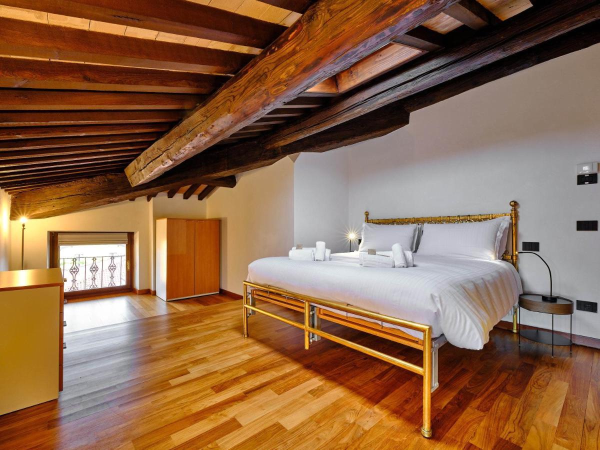 Apartmentsarena - Residenza Degli Scaligeri - Piazza Erbe Verona Eksteriør billede