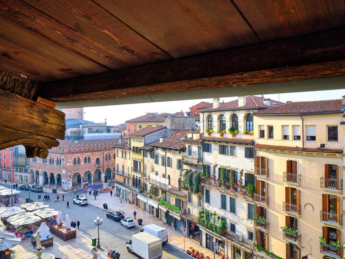 Apartmentsarena - Residenza Degli Scaligeri - Piazza Erbe Verona Eksteriør billede