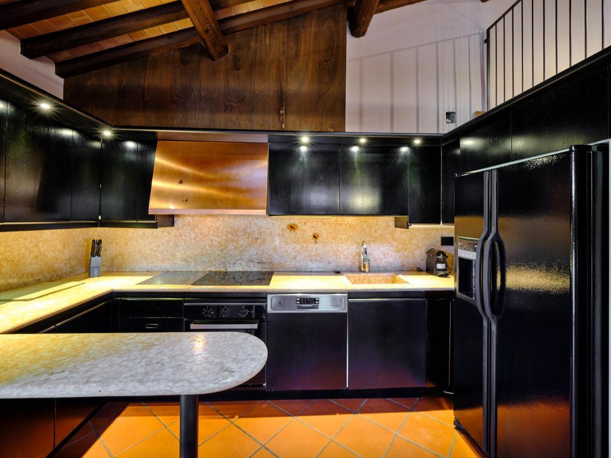 Apartmentsarena - Residenza Degli Scaligeri - Piazza Erbe Verona Eksteriør billede