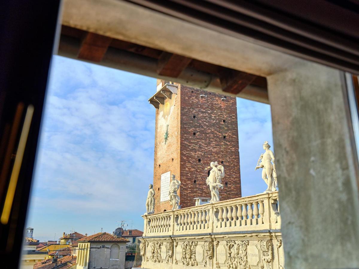 Apartmentsarena - Residenza Degli Scaligeri - Piazza Erbe Verona Eksteriør billede