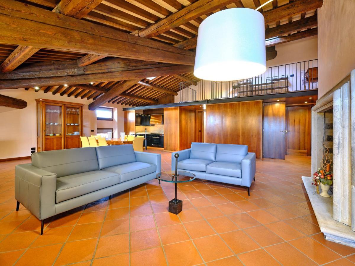 Apartmentsarena - Residenza Degli Scaligeri - Piazza Erbe Verona Eksteriør billede