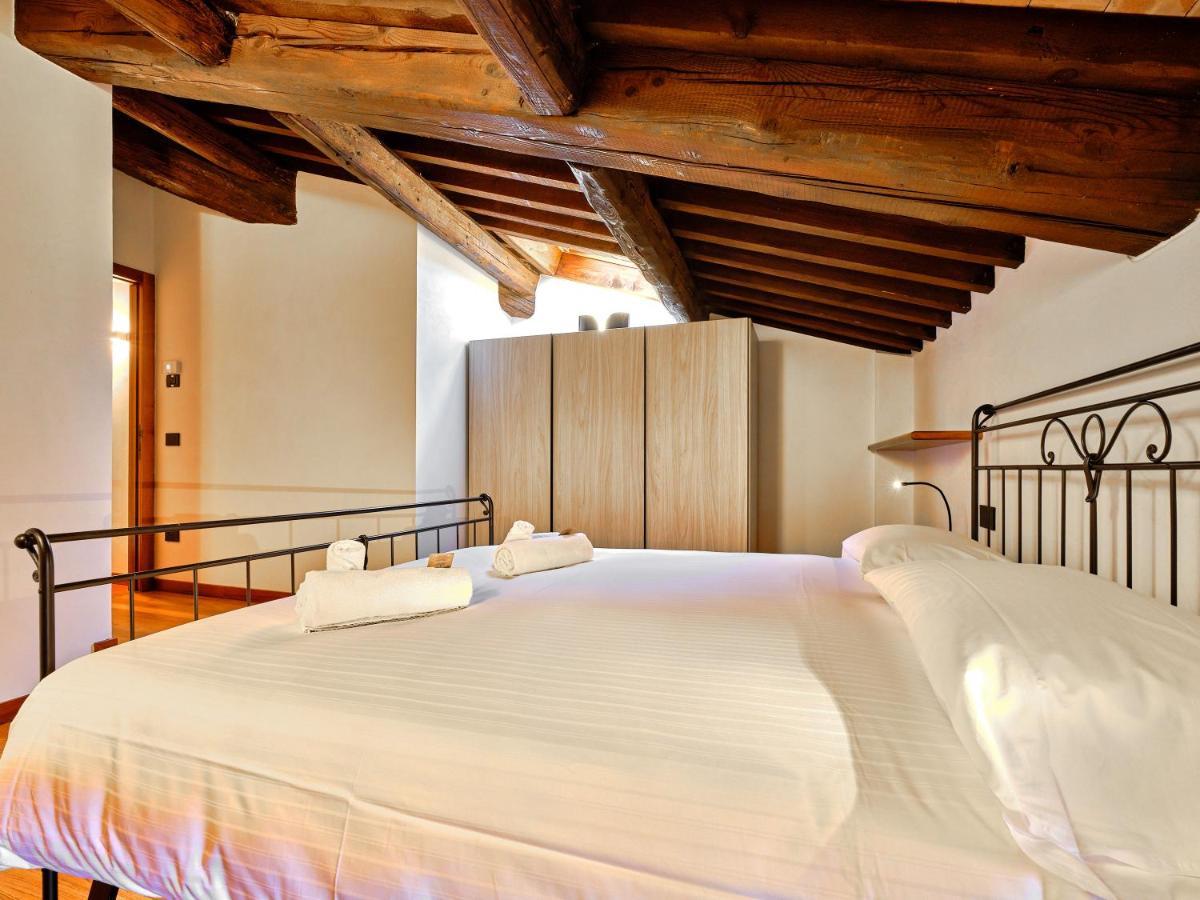 Apartmentsarena - Residenza Degli Scaligeri - Piazza Erbe Verona Eksteriør billede