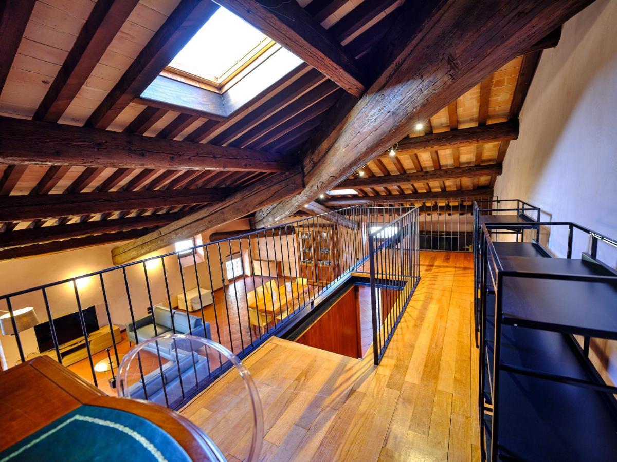 Apartmentsarena - Residenza Degli Scaligeri - Piazza Erbe Verona Eksteriør billede