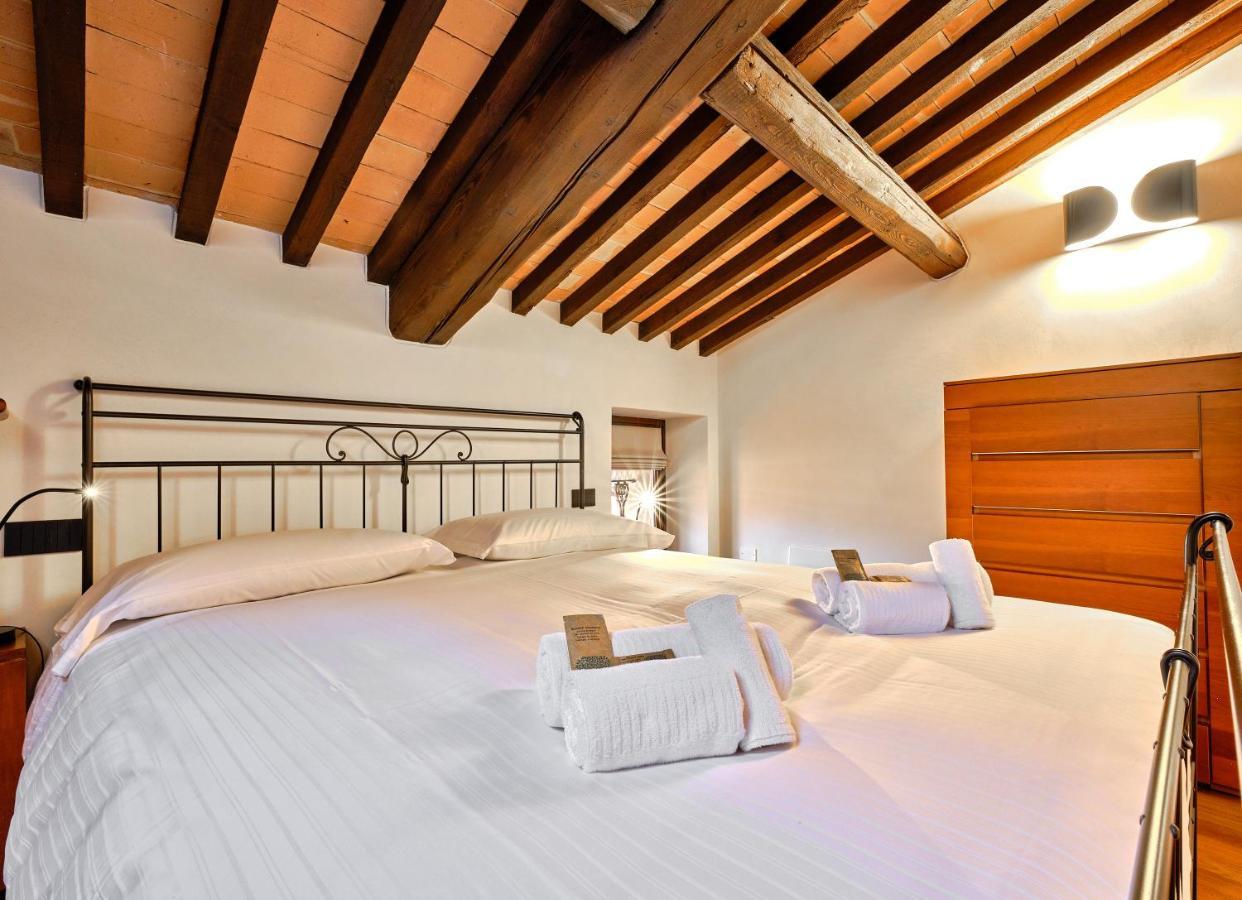 Apartmentsarena - Residenza Degli Scaligeri - Piazza Erbe Verona Eksteriør billede